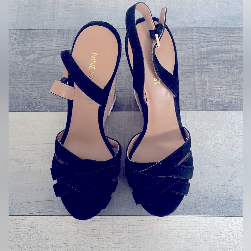 Nine West Platform Sandals NEW - size 8